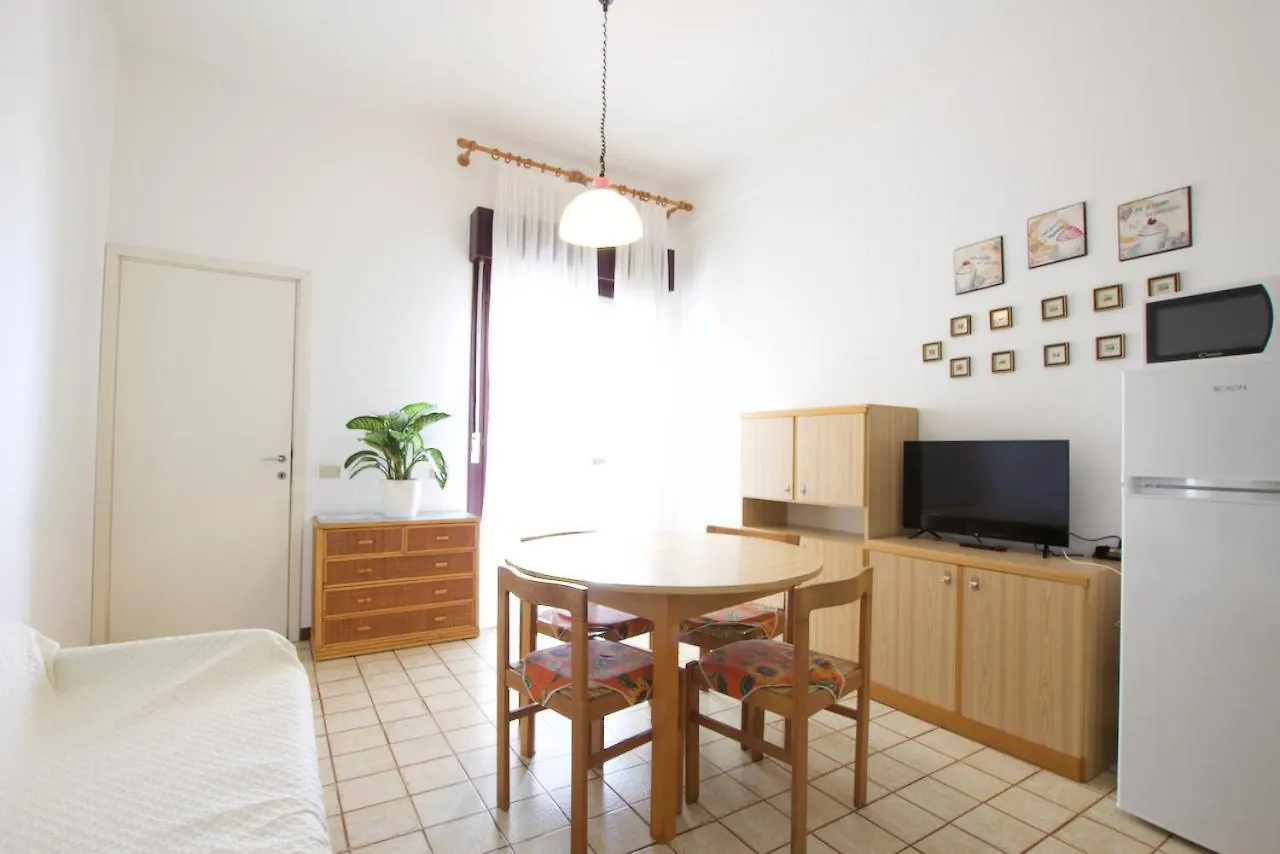 Bagni Miramare - Home Immobiliare Jesolo Daire